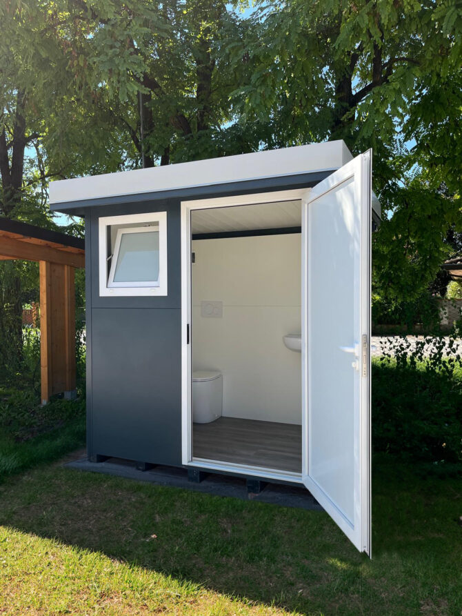 BGNO OUTDOOR DI DESIGN CON WC E LAVABO BAGNO DA ESTERNO