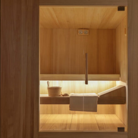 SAUNA INDOOR IN LEGNO DI PERO