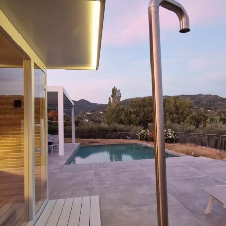 SAUNA IN LEGNO CON VETRATA PANORAMICA