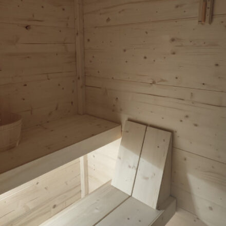 INTERNI IN LEGNO DI ABETE DAL DESIGN UNICO