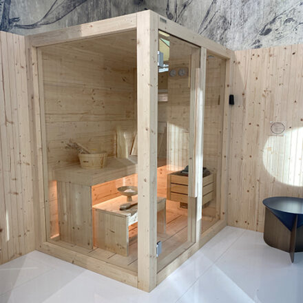 RIVESTIMENTO IN LEGNO IN AREA RELAX