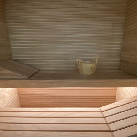SAUNA IN LEGNO DI OKUME'