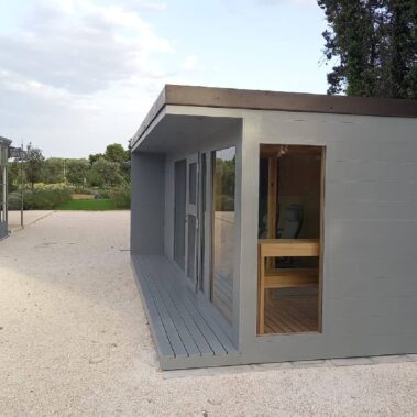 CASETTA CON SPA E BAGNO CON WC