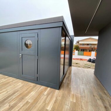 CASETTA WELLNESS GRIGIO ANTRACITE IN LEGNO CON SAUNA, DOCCIA E AREA RELAX