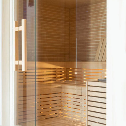 PARTICOLARI INTERNI SAUNA KAZAKISTAN CON TAMPONAMENTO PANCHE