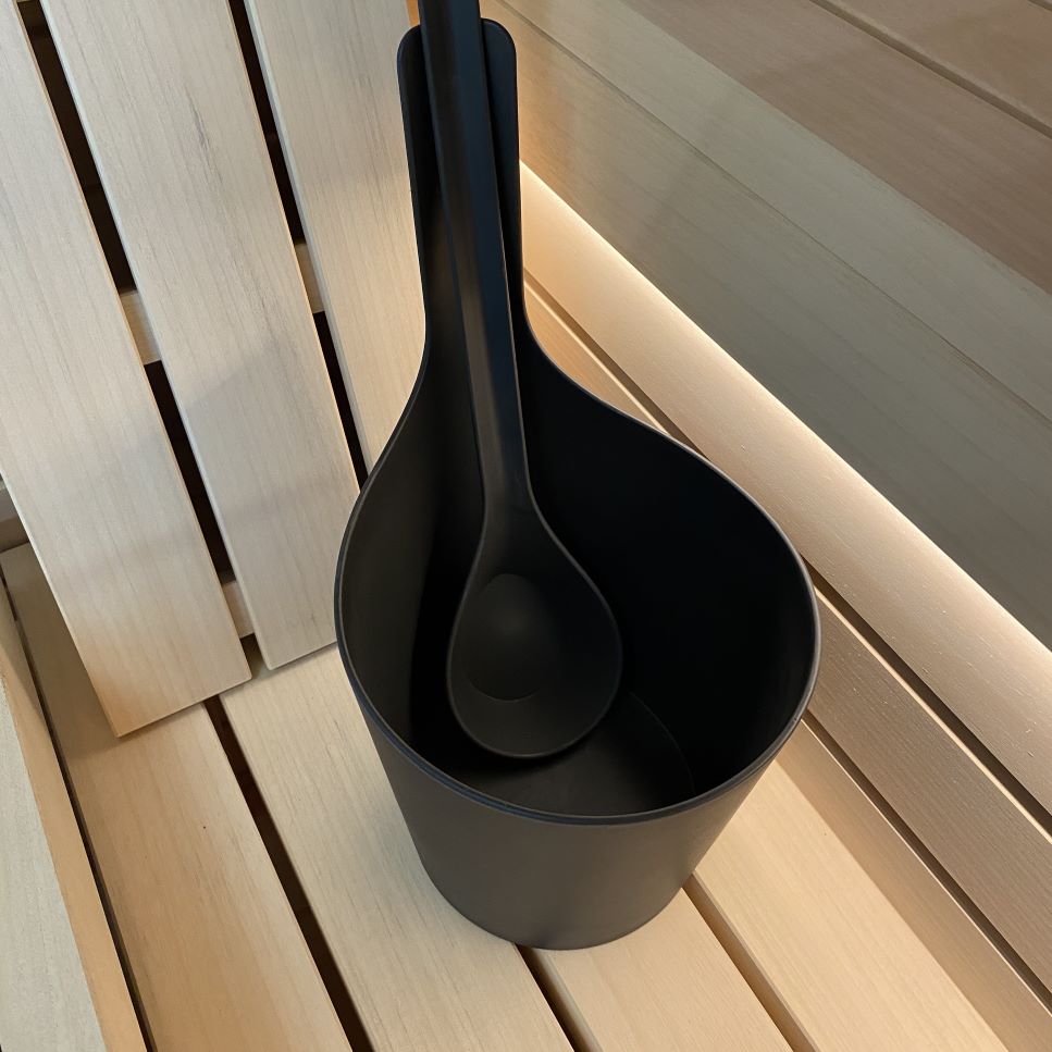 KIT Secchio con mestolo termoresistente - RENTO KIT Secchio con mestolo termoresistente - RENTO