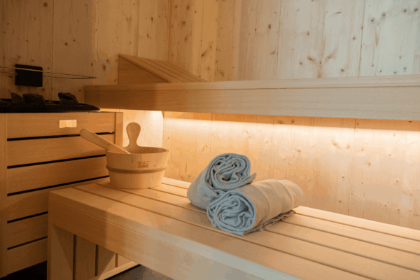 sauna in abete finlandese per stanza d'hotel