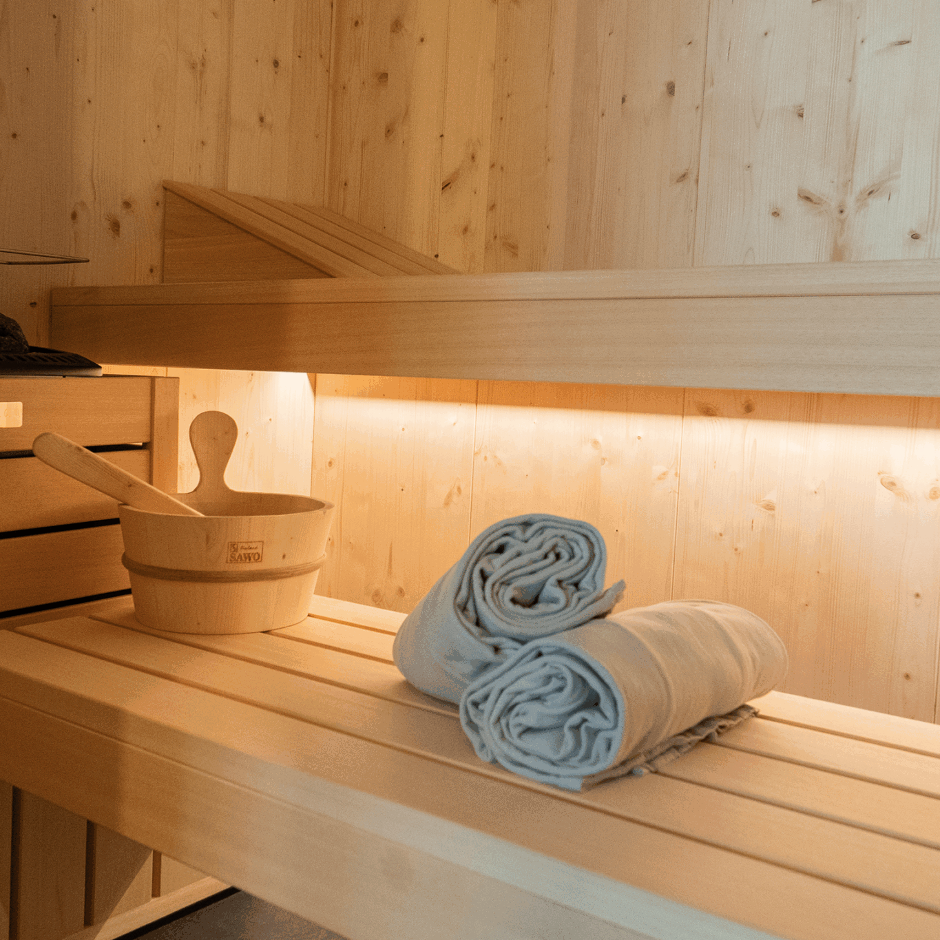 interni in abete con nodi a vista de La Tambra