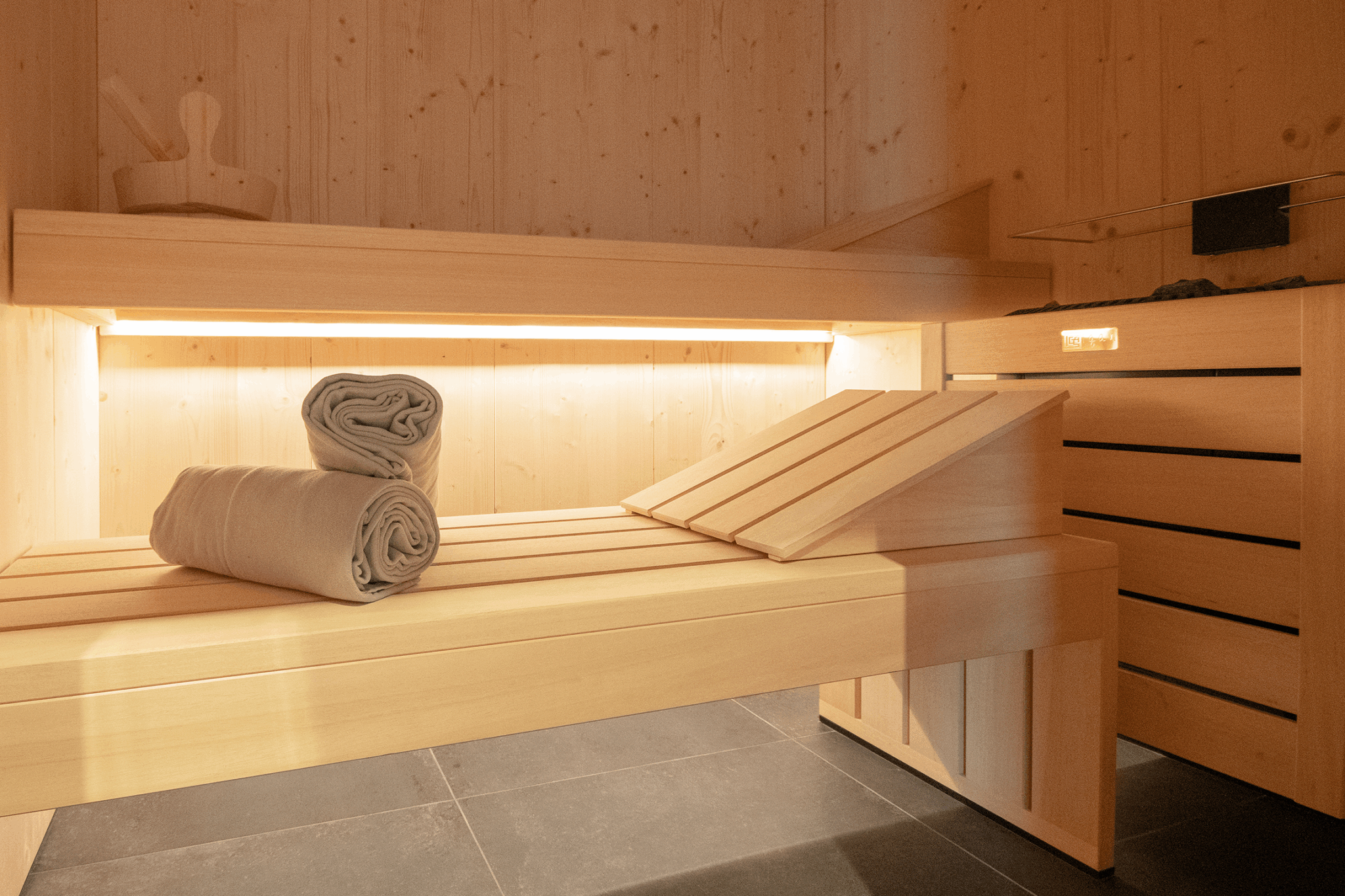 18 saune su misura per Hotel lodge & residence ‘LA TAMBRA’