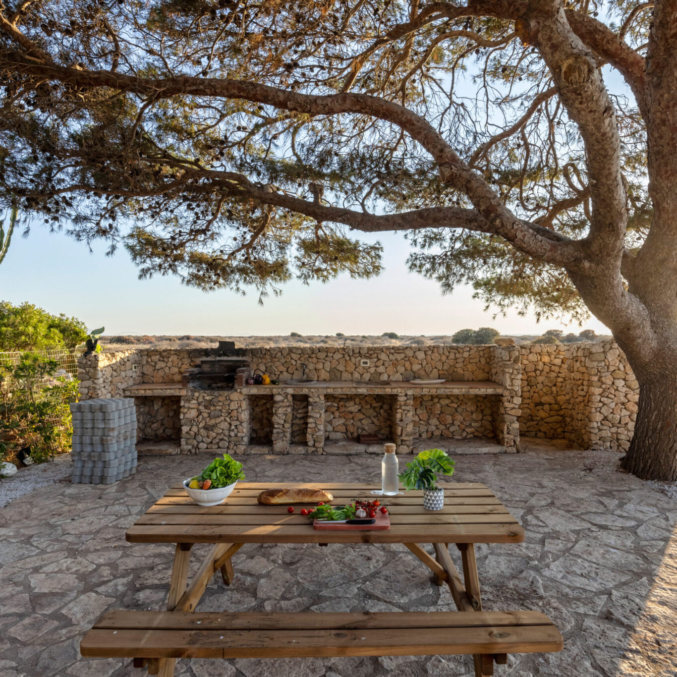 terrazza con vista a san vito lo capo