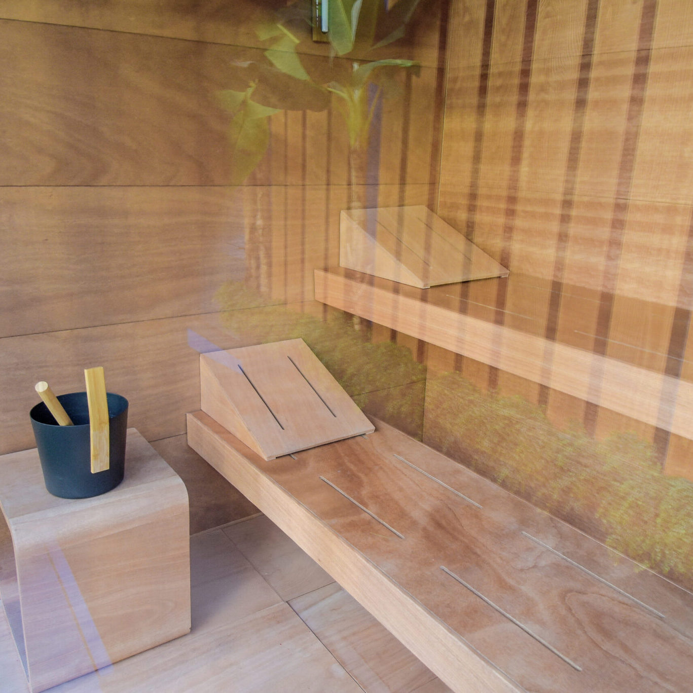 INTERNI IN OKUME' SAUNA GRANDE FRATELLO 2025