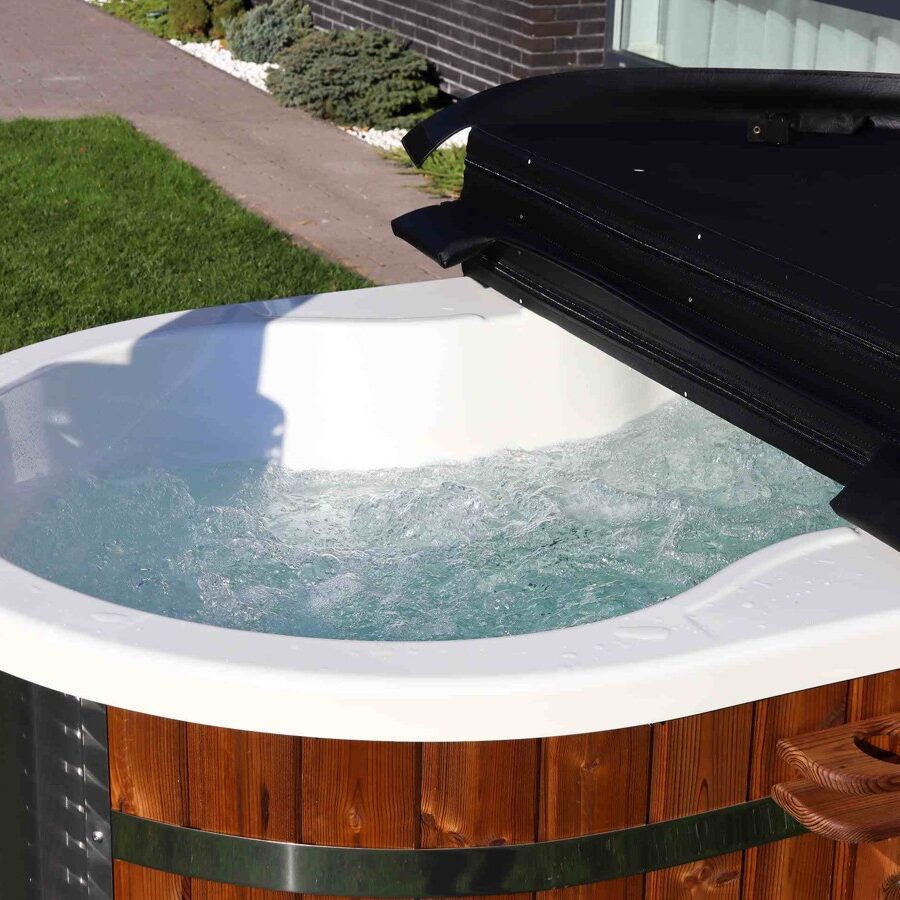 HOT TUB E ICE TUB